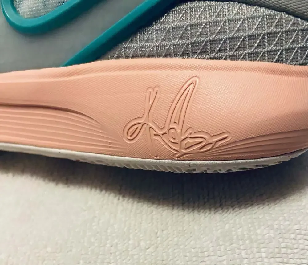 Nike Kyrie 8 GO GS 'Chinese New Year' (DQ8076-002)